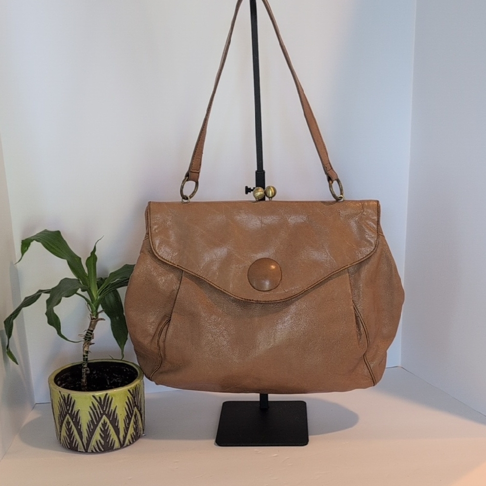 Hobo Kisslock Leather Shoulder Bag - Good Pre-owned Condition Vintage?